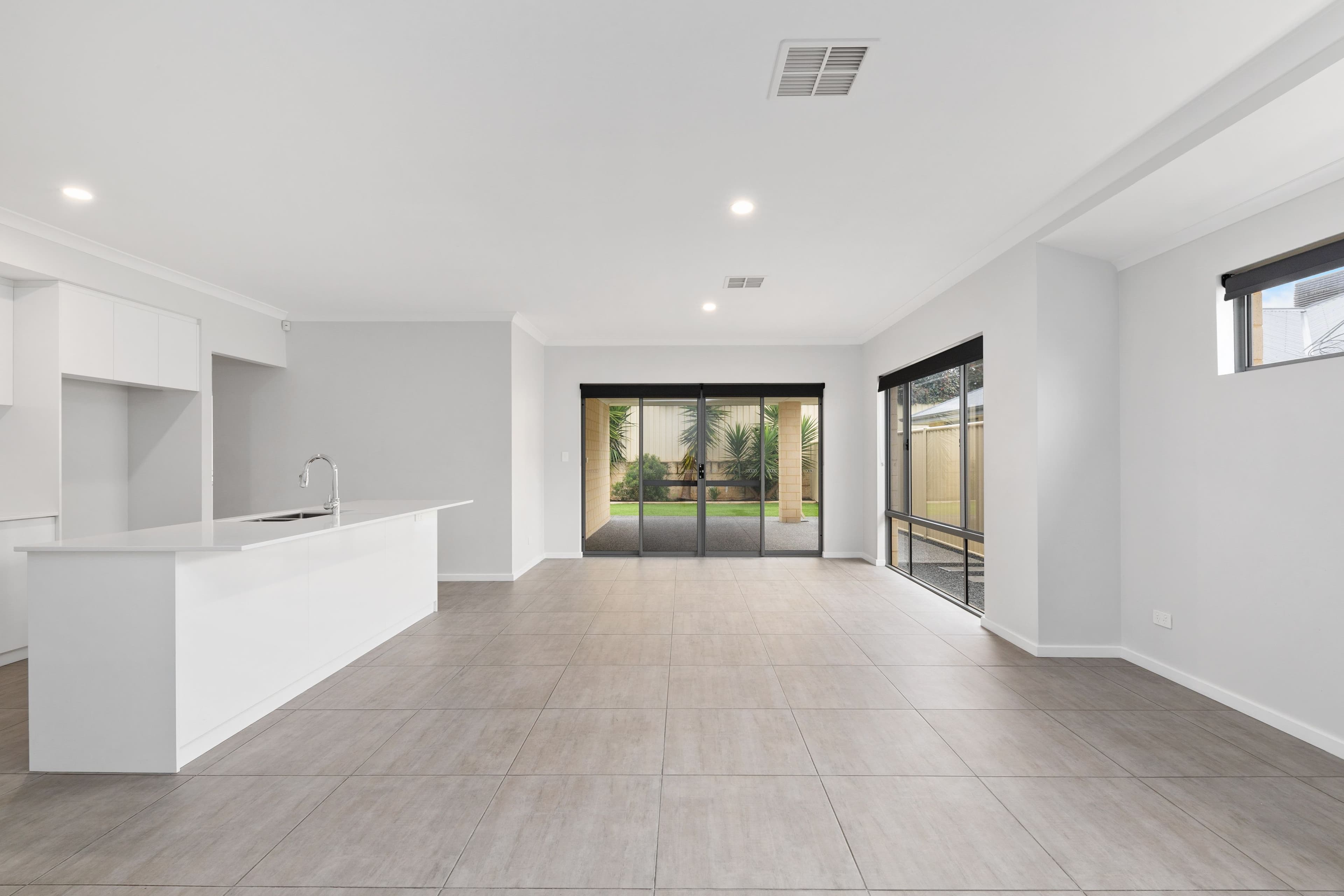 21 Hvar Street, Madeley WA 6065, Madeley - Thumbnail 4