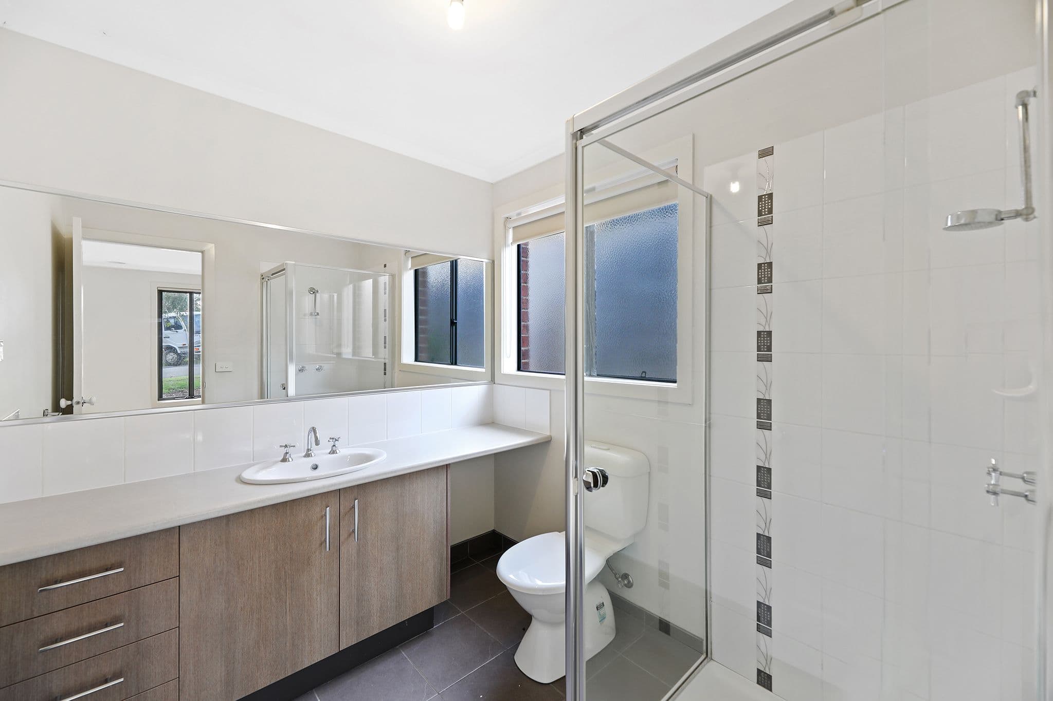 10 Rivendale Crescent, Drouin VIC 3818, Drouin - Thumbnail 7