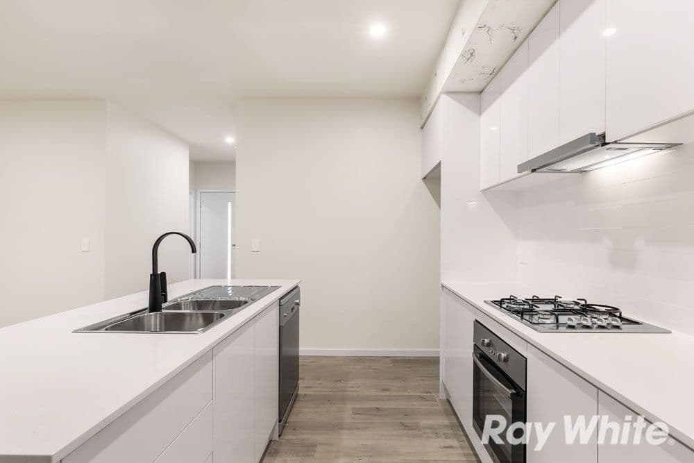 8 Hume Street, Sunbury VIC 3429, Sunbury - Thumbnail 3