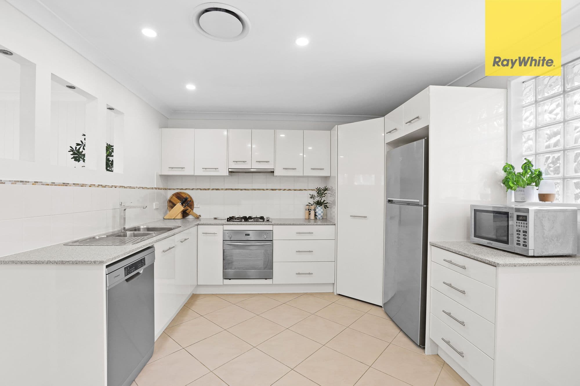 6 Barnfield Street, Dean Park NSW 2761, Dean Park - Thumbnail 4