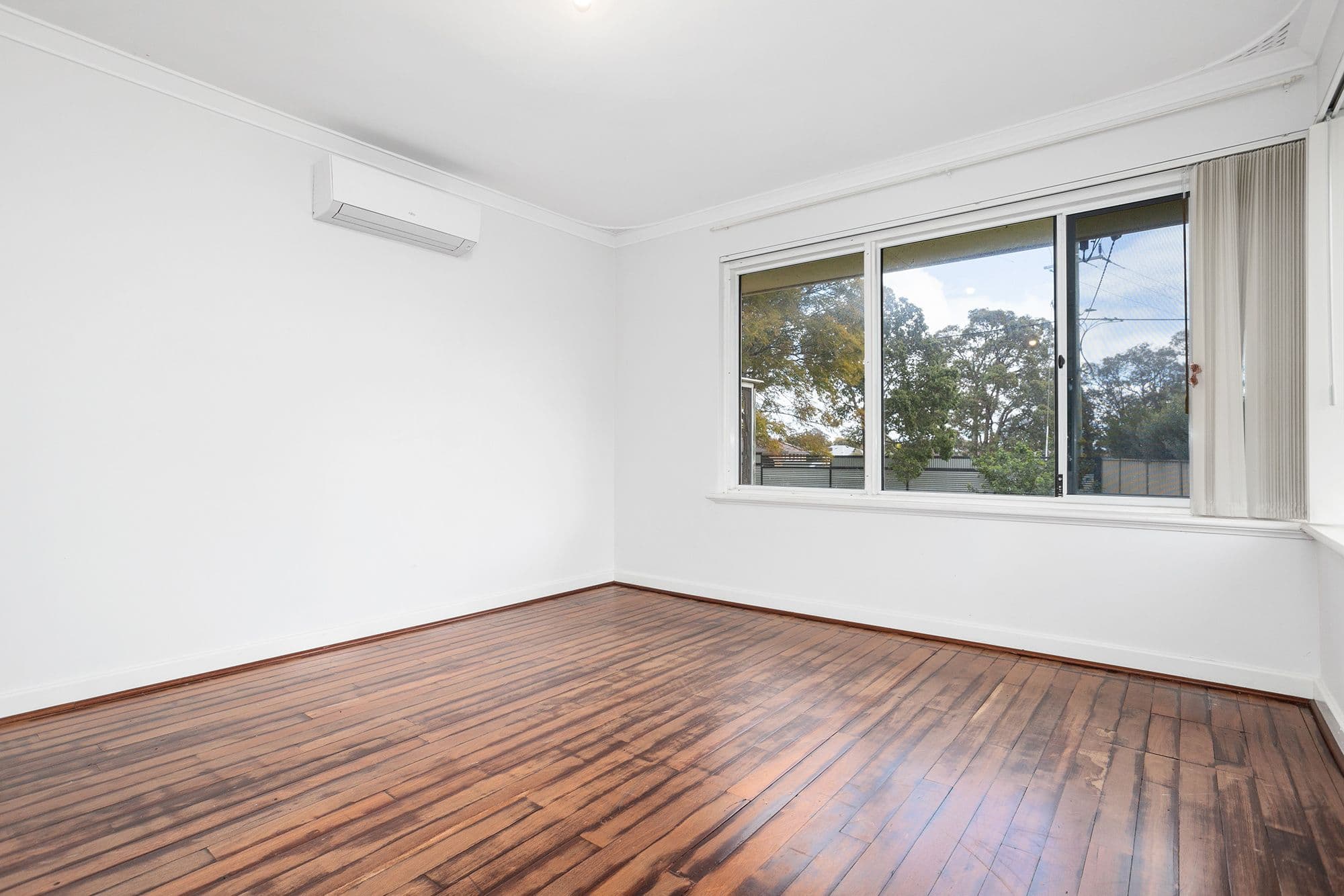 53 Hawtin Road, Maida Vale WA 6057, Maida Vale - Thumbnail 4