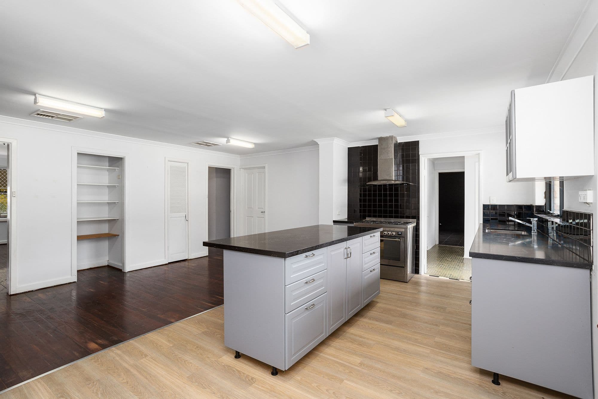 53 Hawtin Road, Maida Vale WA 6057, Maida Vale - Thumbnail 6