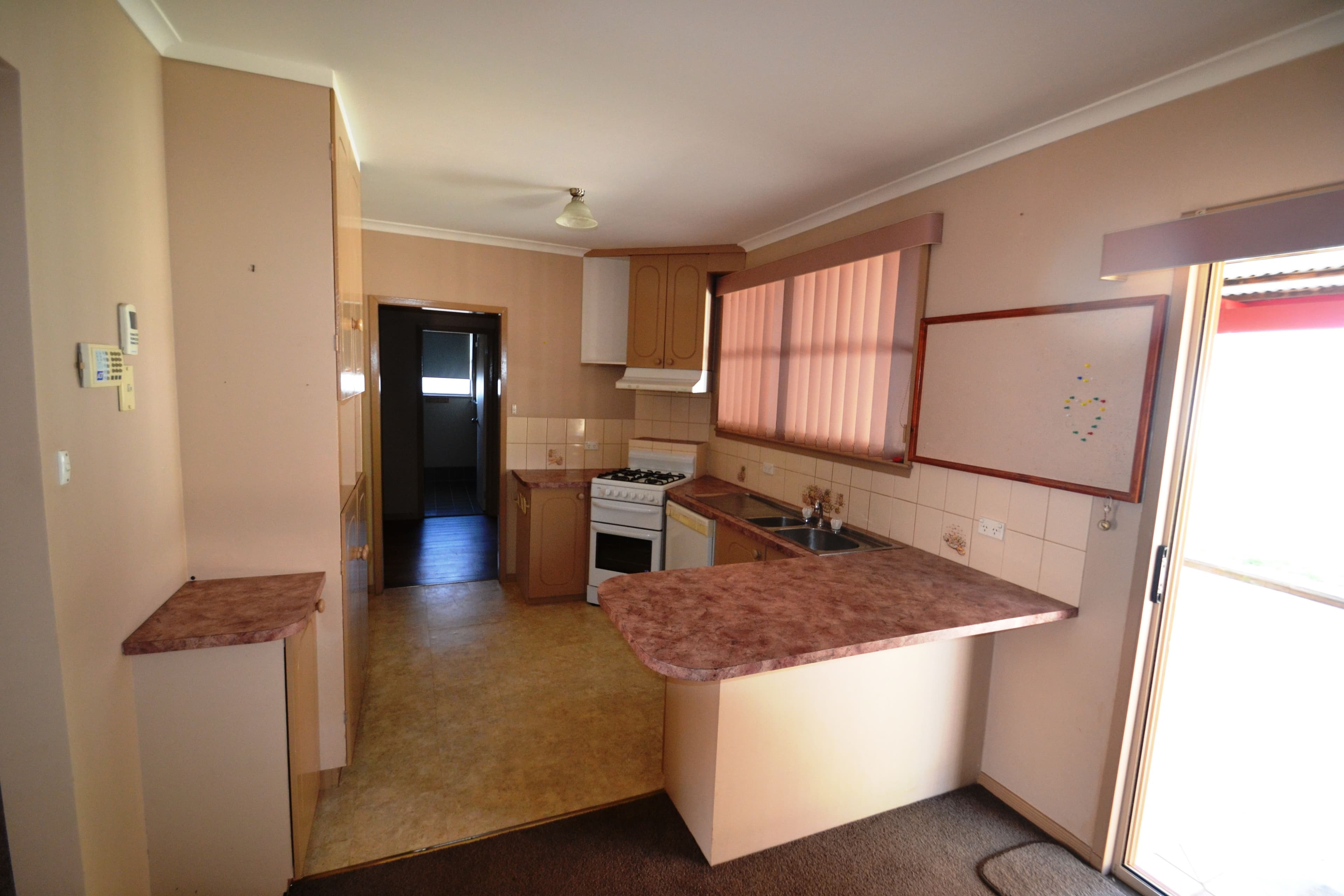 9 McCormack Crescent, Seymour VIC 3660, Seymour - Thumbnail 2