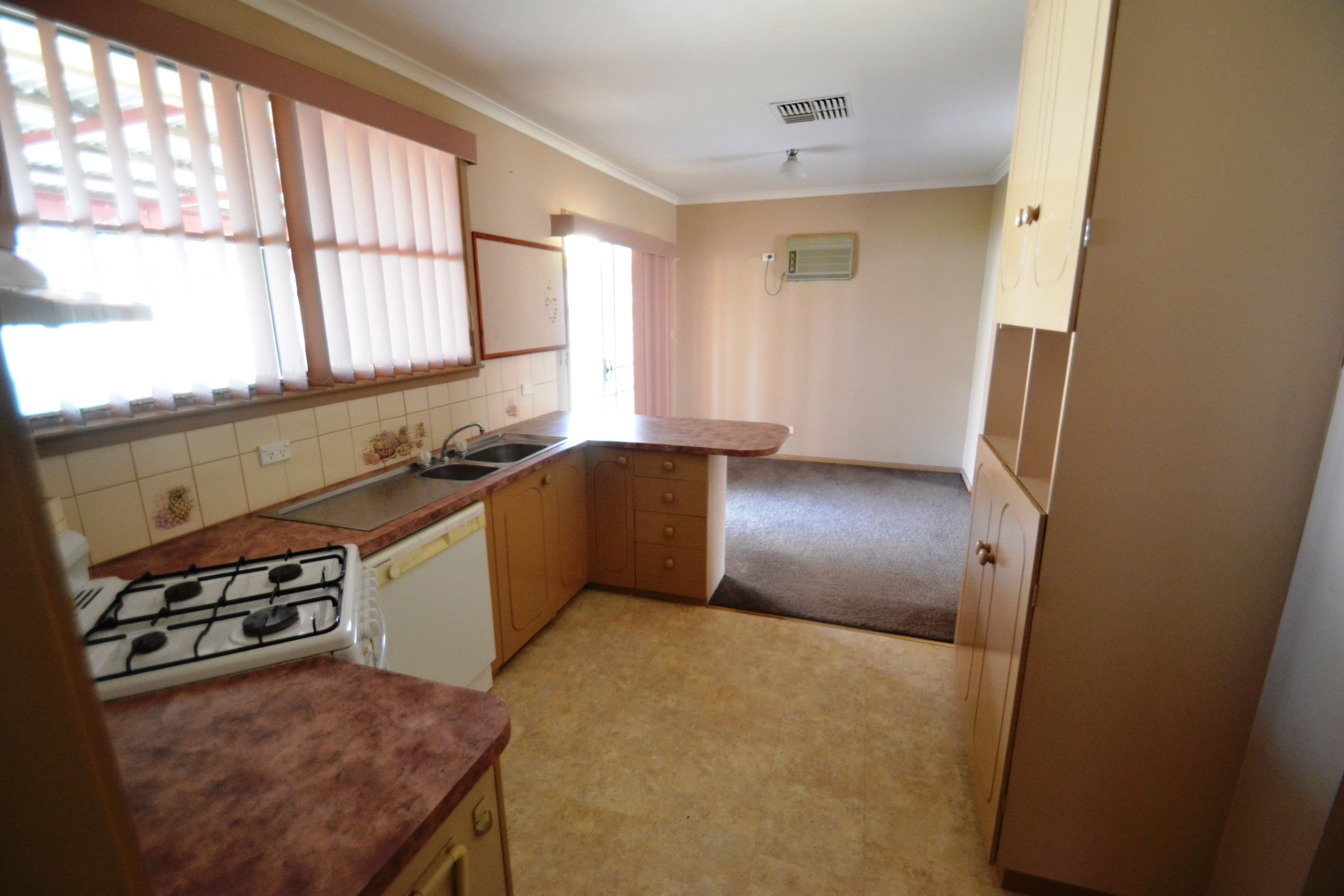 9 McCormack Crescent, Seymour VIC 3660, Seymour - Thumbnail 3