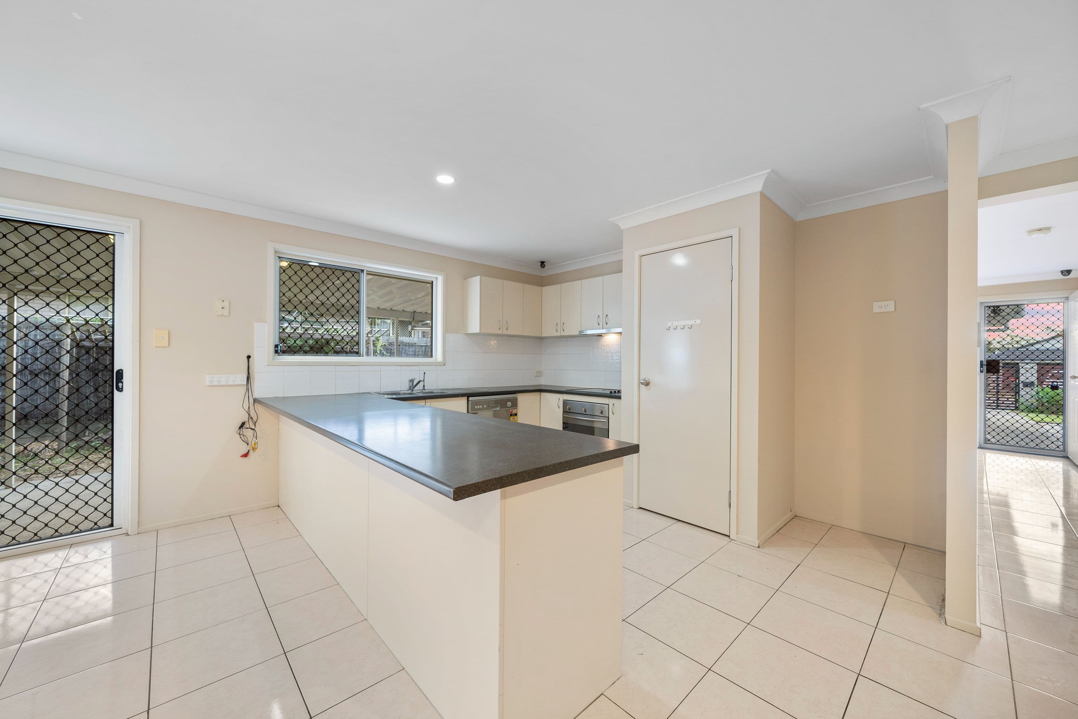 17 Lorikeet Way, Crestmead QLD 4132, Crestmead - Thumbnail 6
