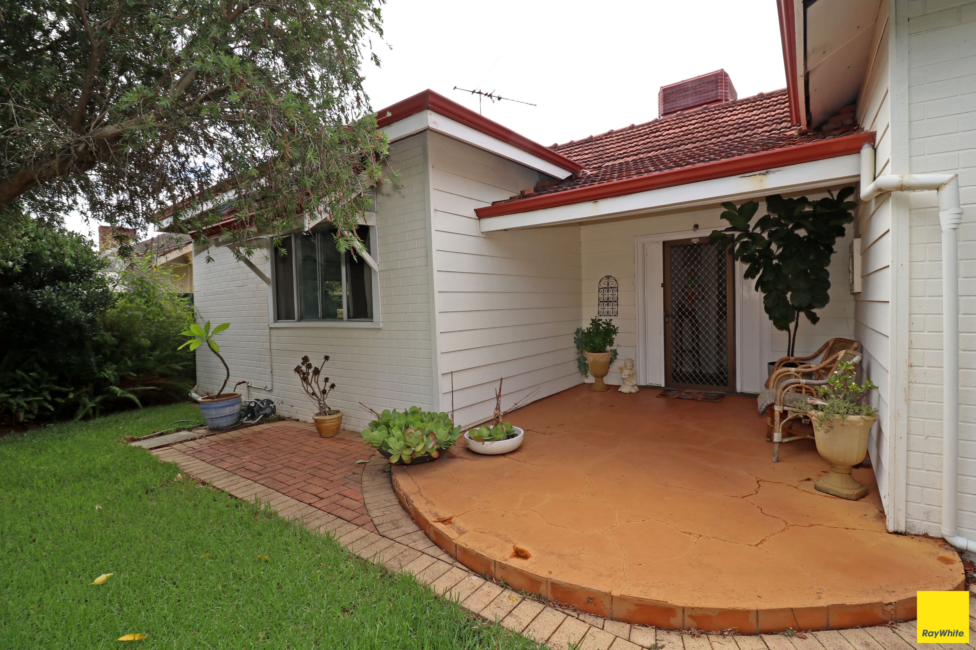95 Whitfield Street, Bassendean WA 6054, Bassendean - Thumbnail 2