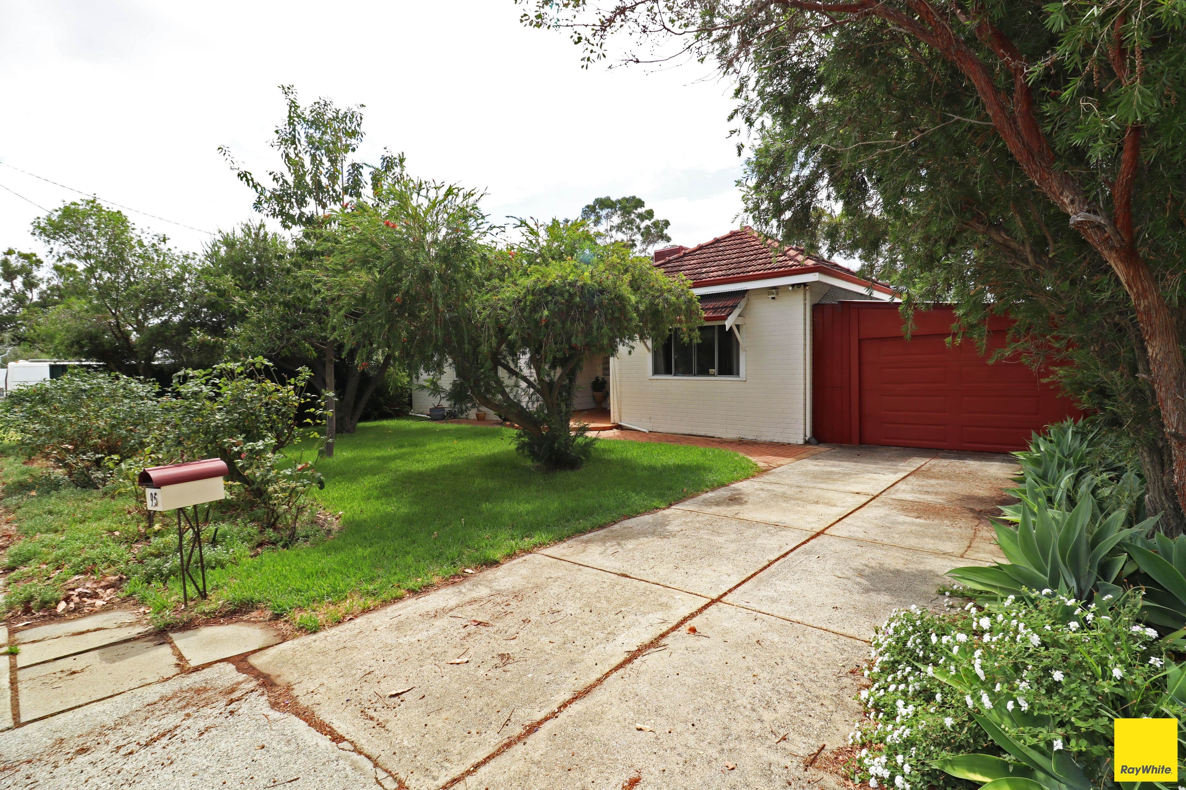 95 Whitfield Street, Bassendean WA 6054, Bassendean - Thumbnail 3