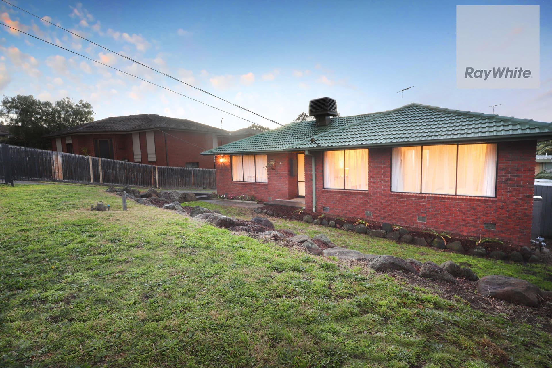 14 Nigel Crescent, Gladstone Park VIC 3043, Gladstone Park - Thumbnail 3