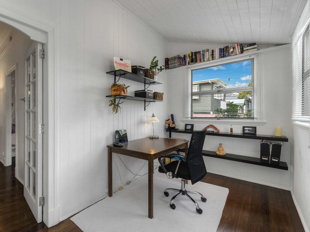24 Rita Street, Holland Park QLD 4121, Holland Park - Thumbnail 4