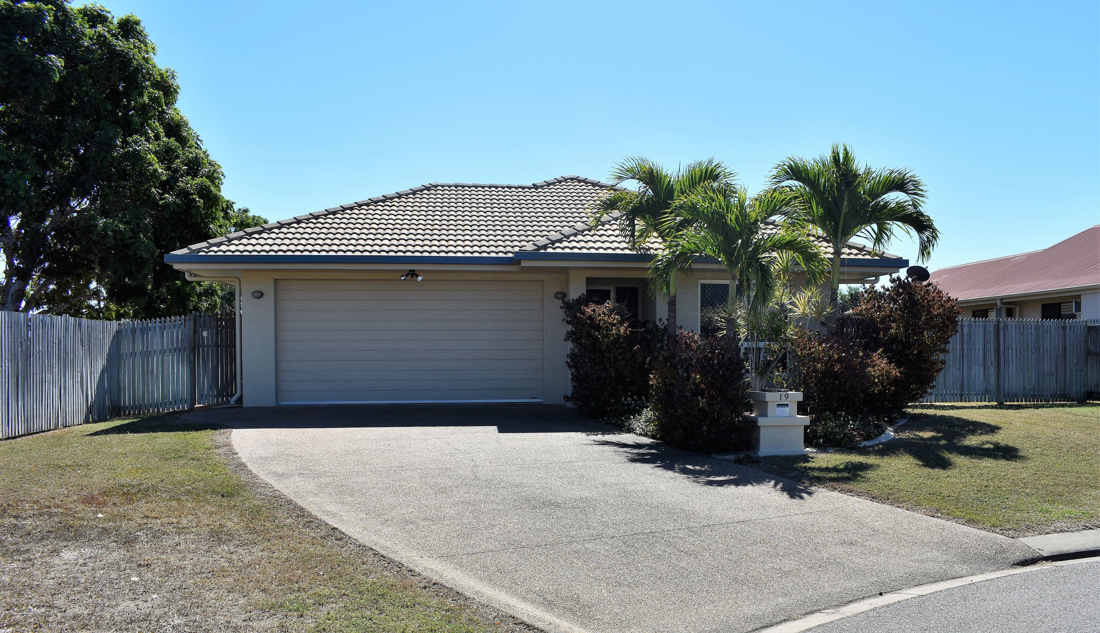 19 Tryon Court, Kirwan QLD 4817, Kirwan - Image 1