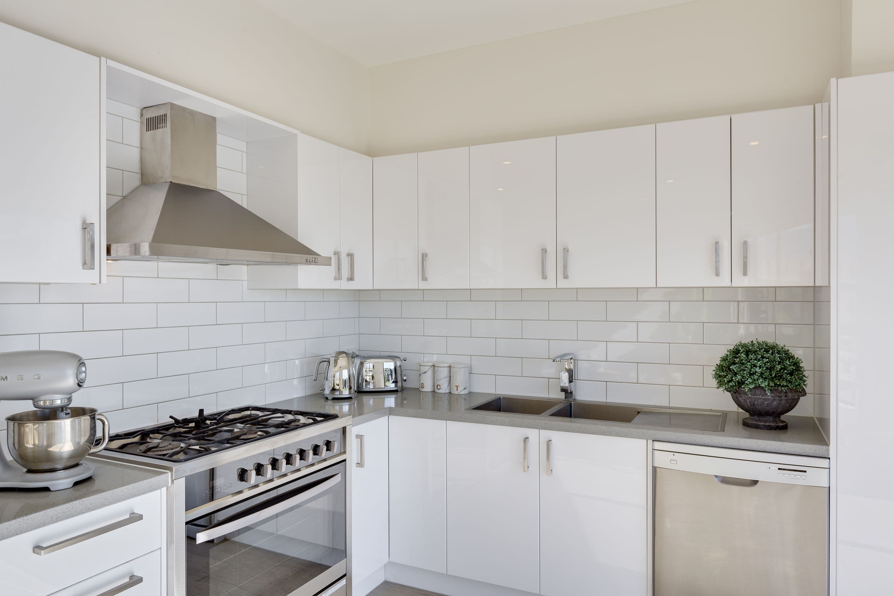 292 Lower Plenty Road, Rosanna, Rosanna - Thumbnail 2