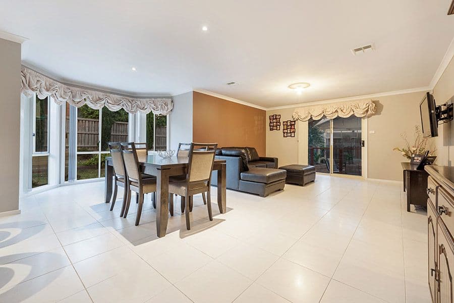 8 Burniston Avenue, Craigieburn VIC 3064, Craigieburn - Thumbnail 4