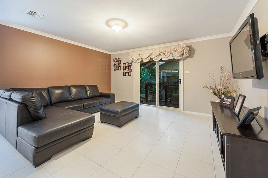 8 Burniston Avenue, Craigieburn VIC 3064, Craigieburn - Thumbnail 5