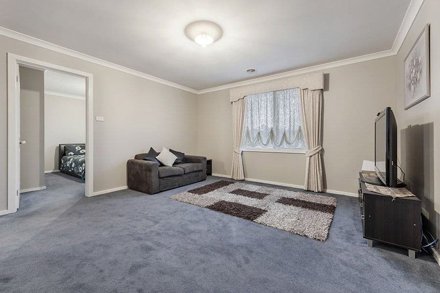 8 Burniston Avenue, Craigieburn VIC 3064, Craigieburn - Thumbnail 6