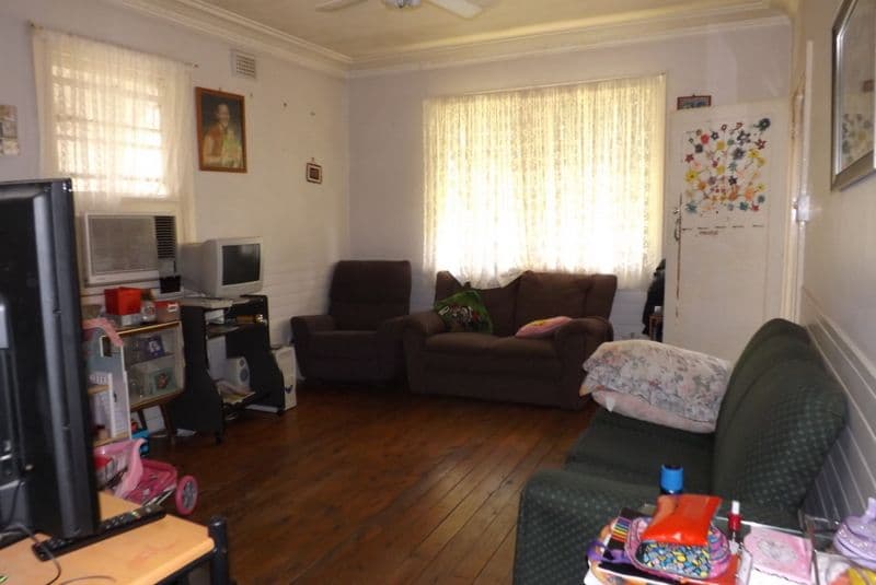 72 King Street, COONABARABRAN NSW 2357, Coonabarabran - Thumbnail 2
