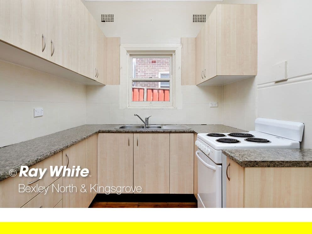8 Dowsett Road, Kingsgrove - Thumbnail 3