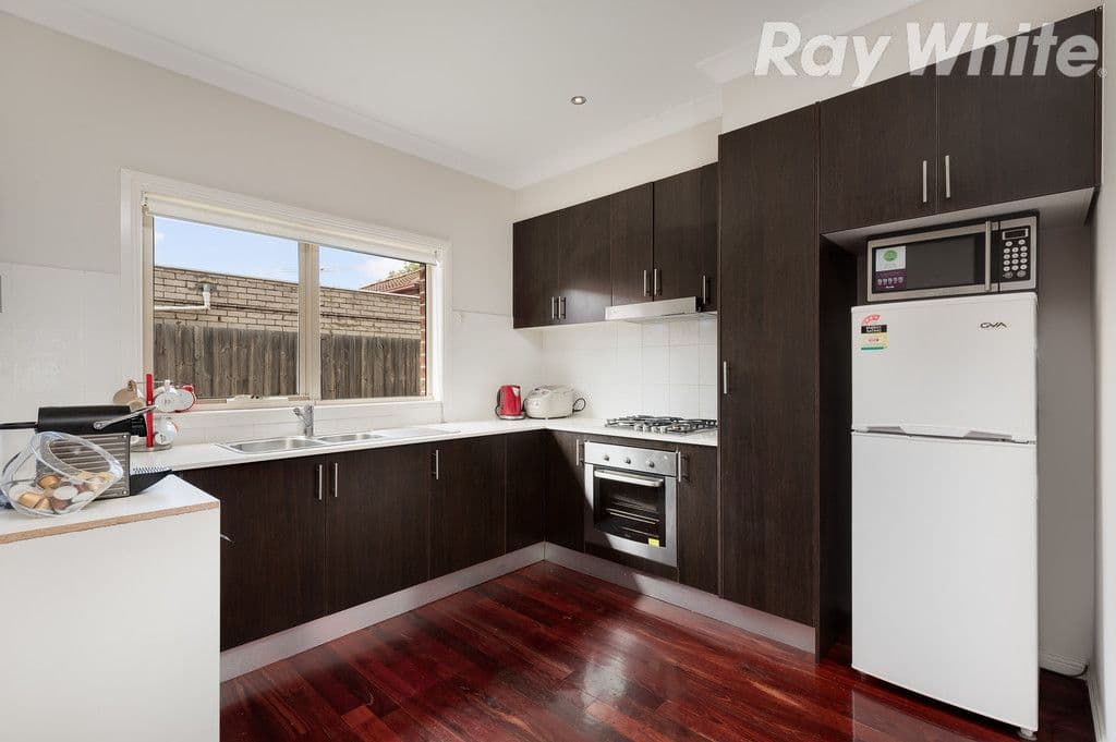 45 Barton Street, Reservoir VIC 3073, Reservoir - Thumbnail 3