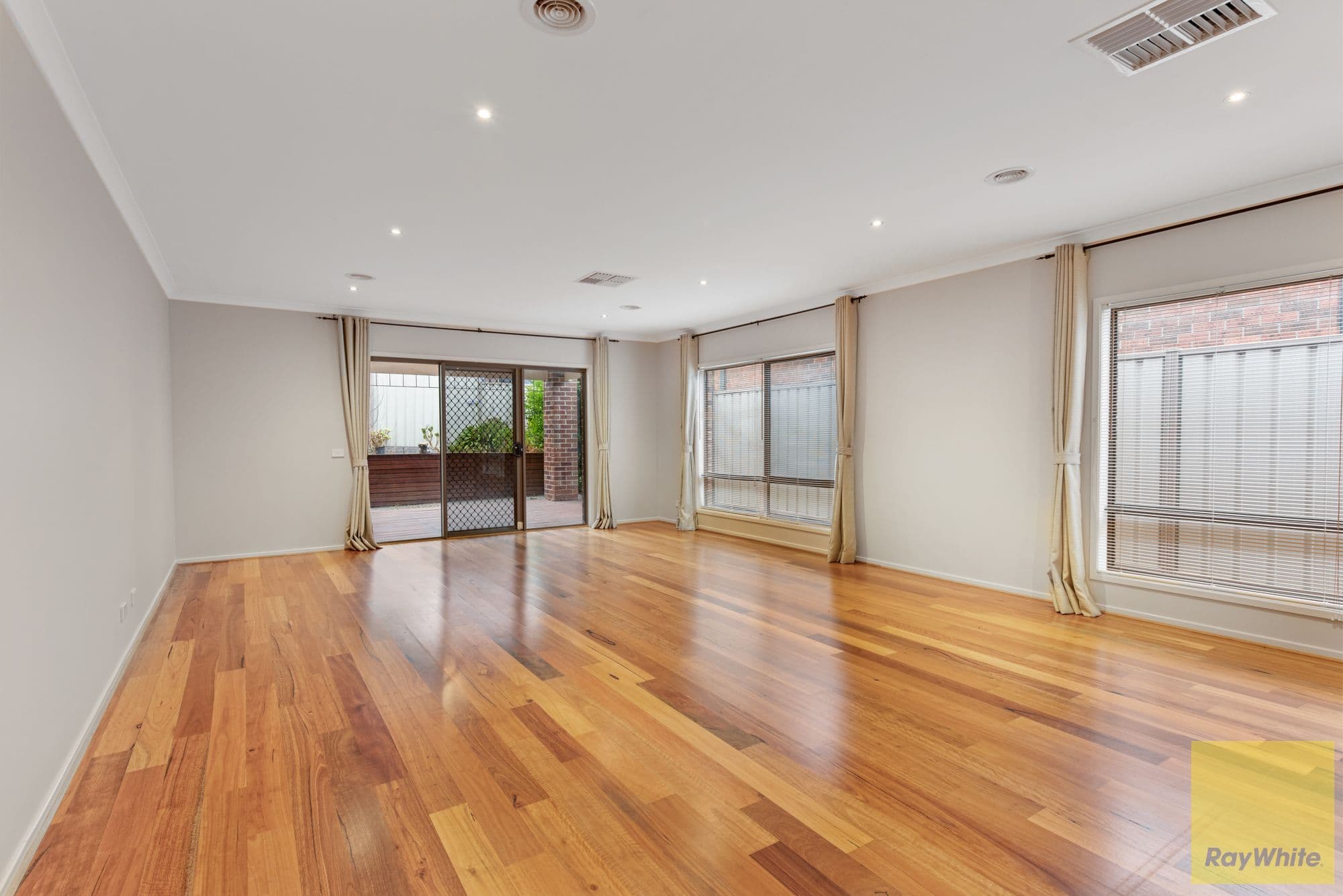 67 Rockpool Road, Truganina VIC 3029, Truganina - Thumbnail 8