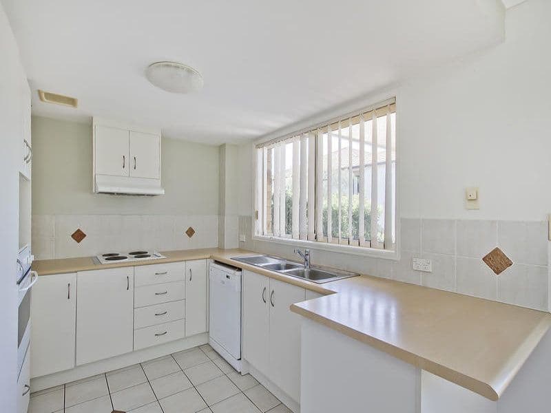 23 Anne Street, SOUTHPORT QLD 4215, Southport - Thumbnail 4