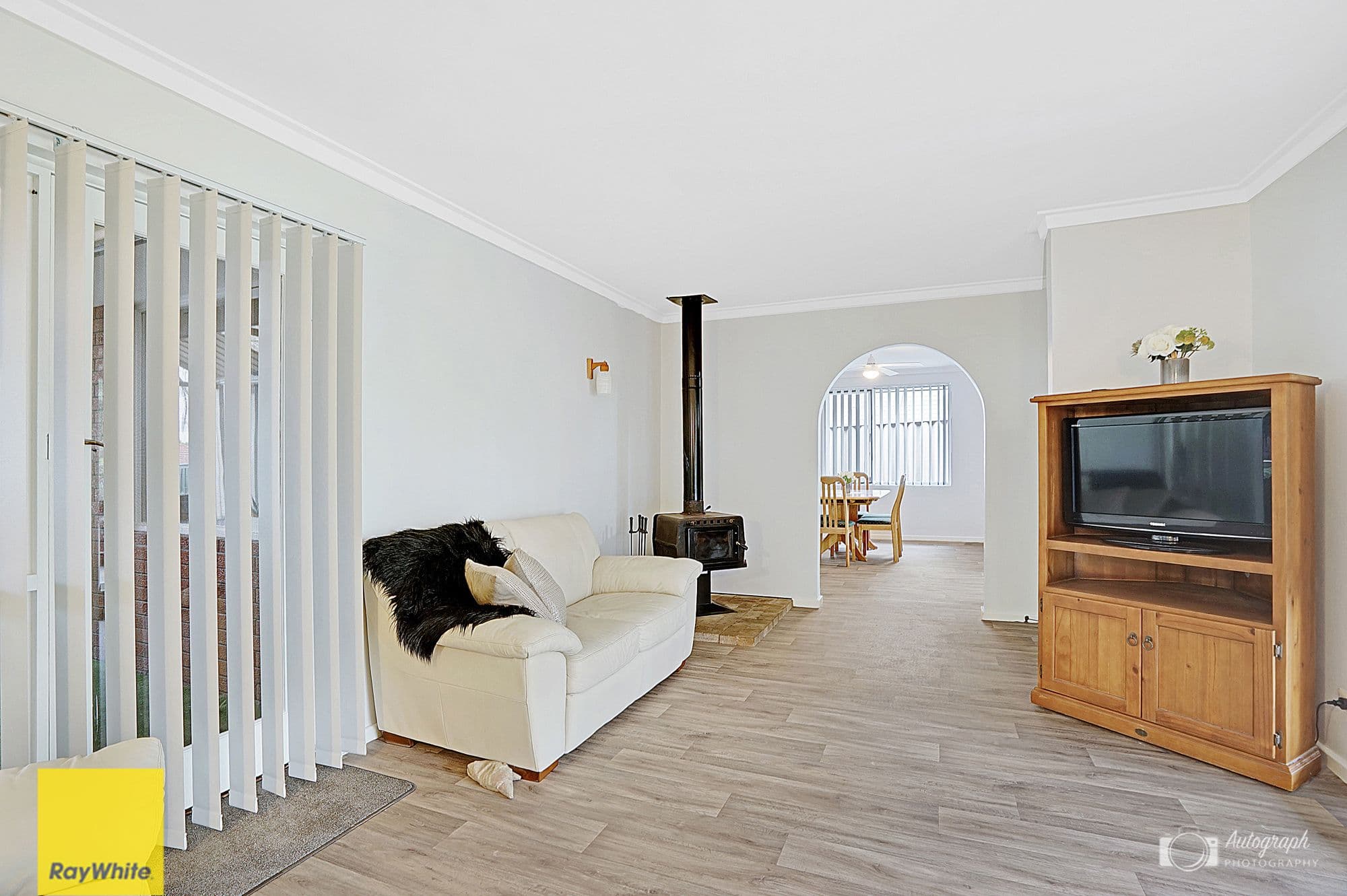12 Buntine Way, Girrawheen WA 6064, Girrawheen - Thumbnail 3