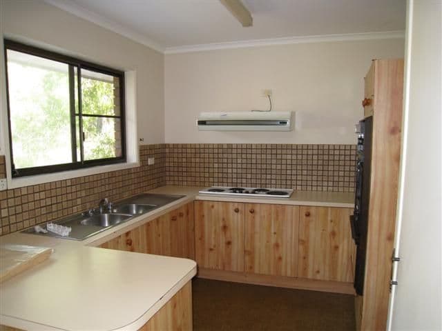 17 Glenlinton Street, HOLLAND PARK QLD 4121, Holland Park - Thumbnail 2