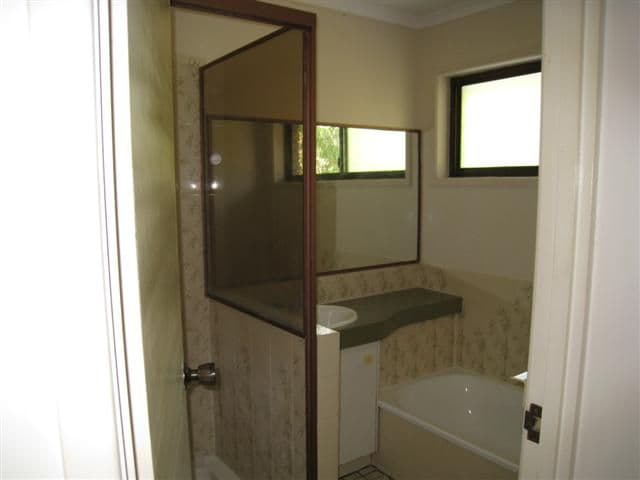 17 Glenlinton Street, HOLLAND PARK QLD 4121, Holland Park - Thumbnail 5