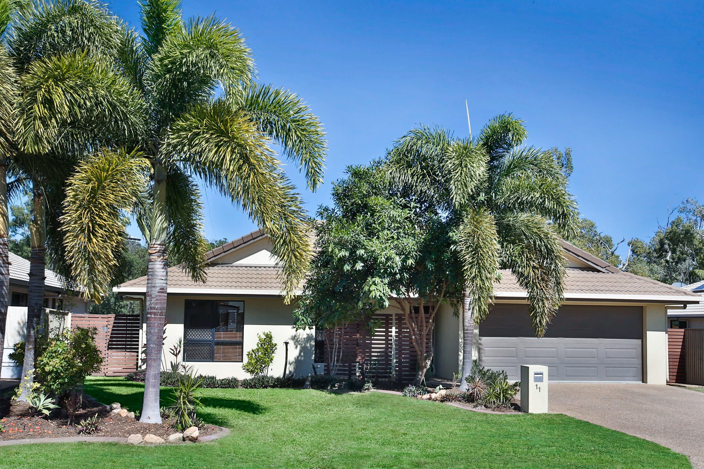 11 Eshelby Street, Bushland Beach QLD 4818, Bushland Beach - Image 1