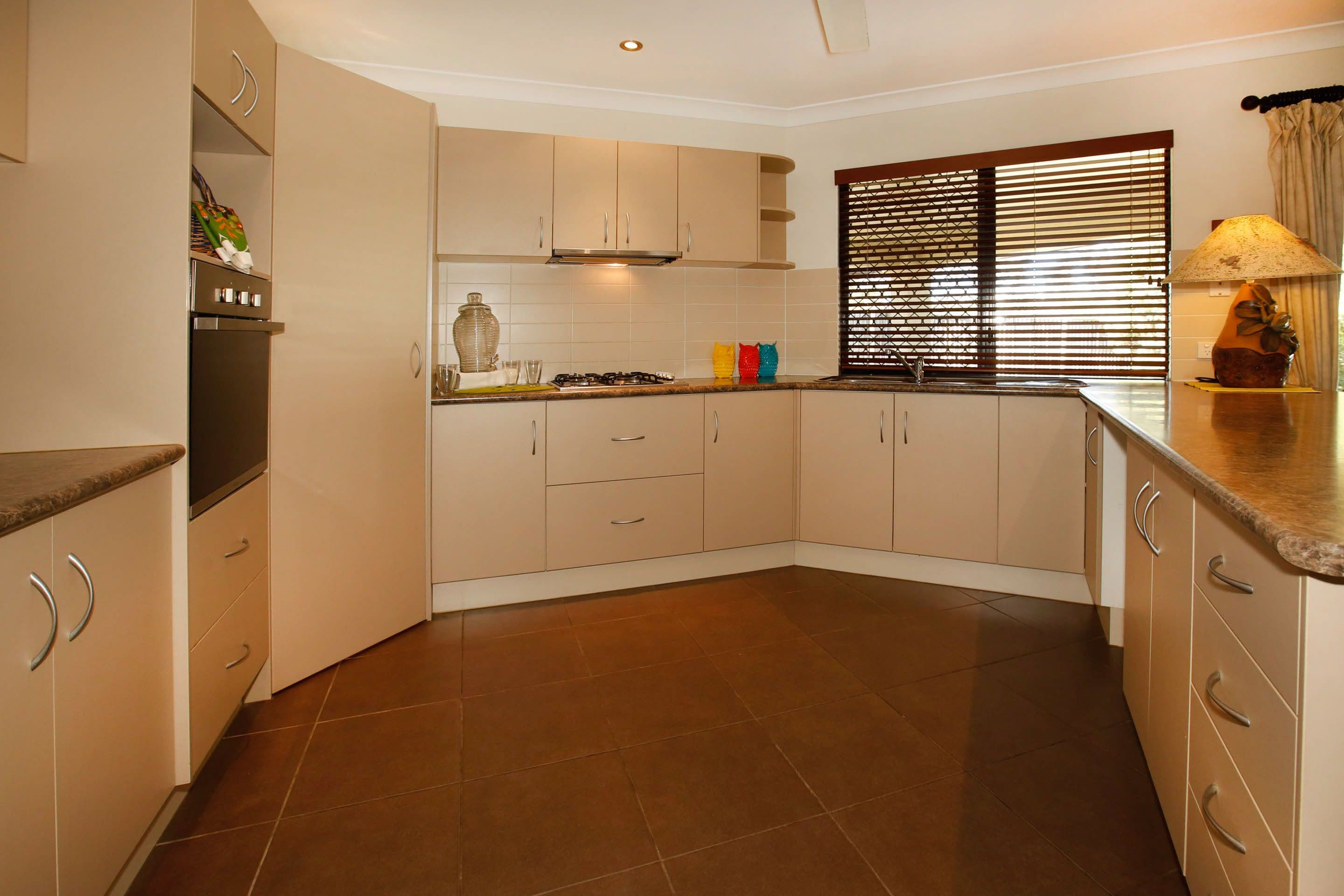 11 Eshelby Street, Bushland Beach QLD 4818, Bushland Beach - Thumbnail 3