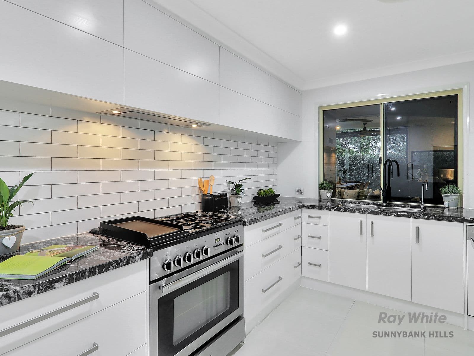 33 Weranga Place, Parkinson QLD 4115, Parkinson - Thumbnail 6