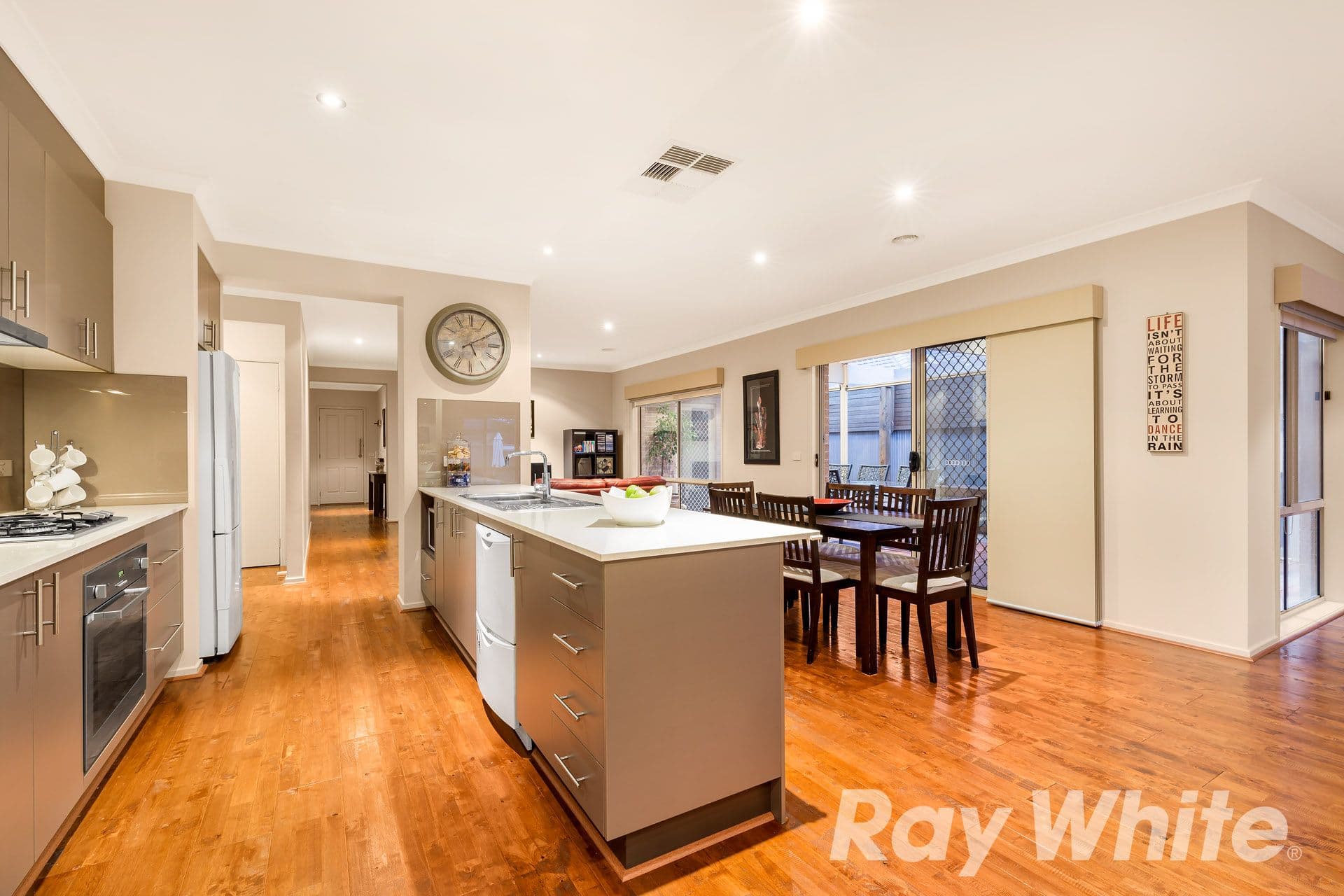 76 Dean Drive, Orange, Orange - Thumbnail 6