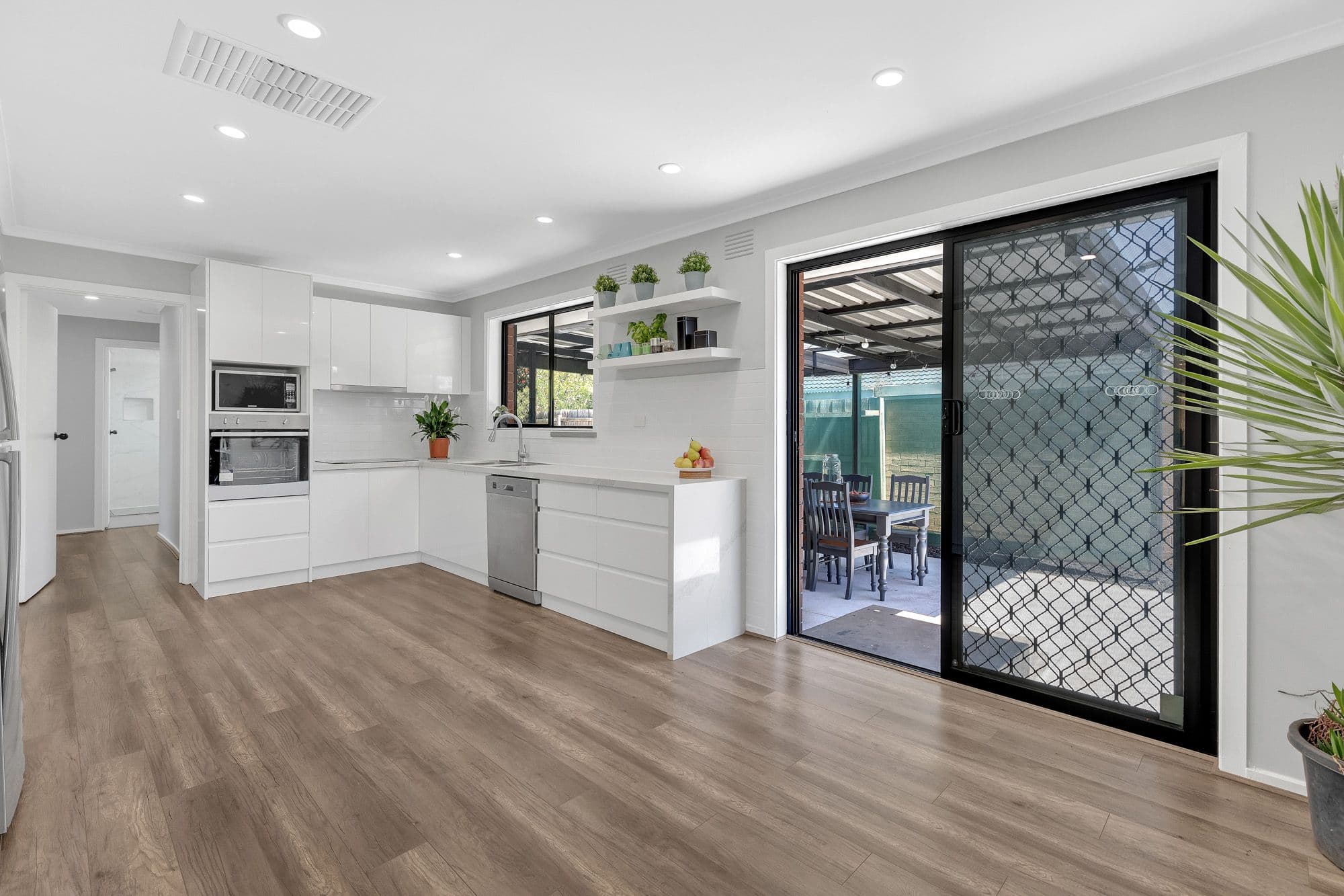 44 Boyd Avenue, Moggs Creek - Thumbnail 4
