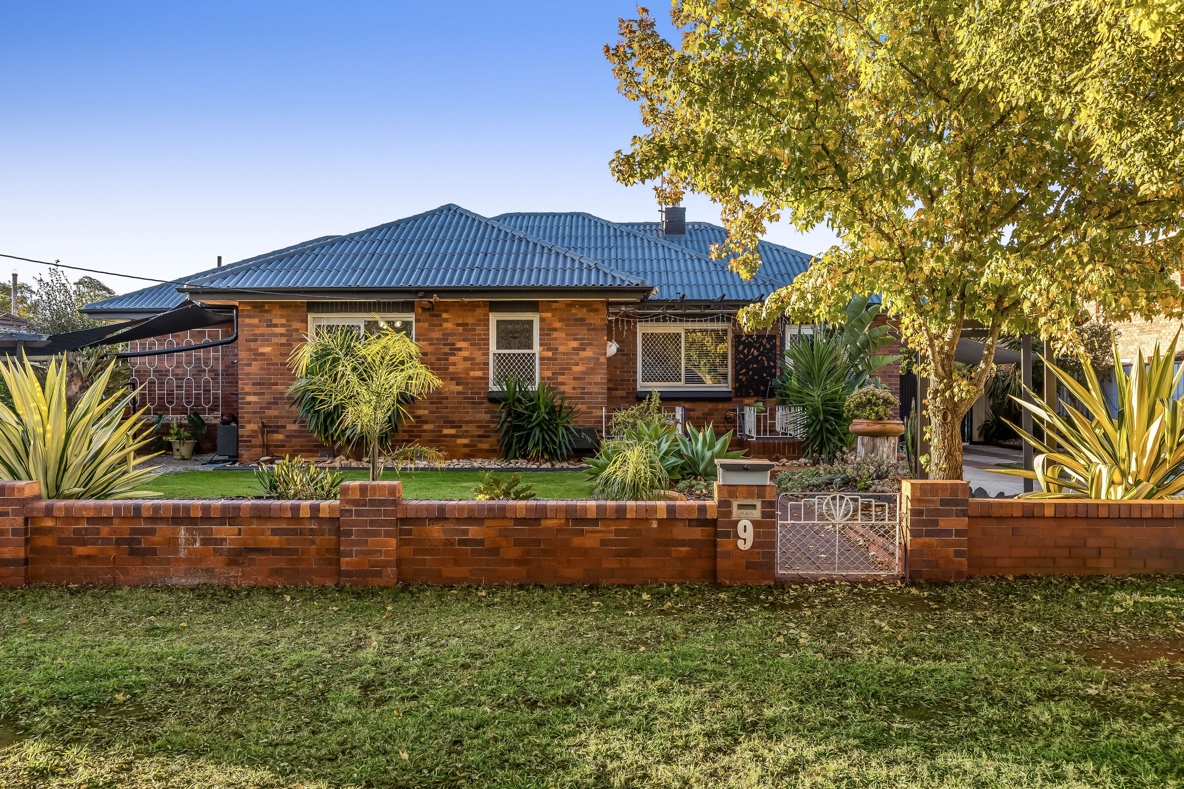 9 Phyllis Street, Harristown QLD 4350, Harristown - Image 1