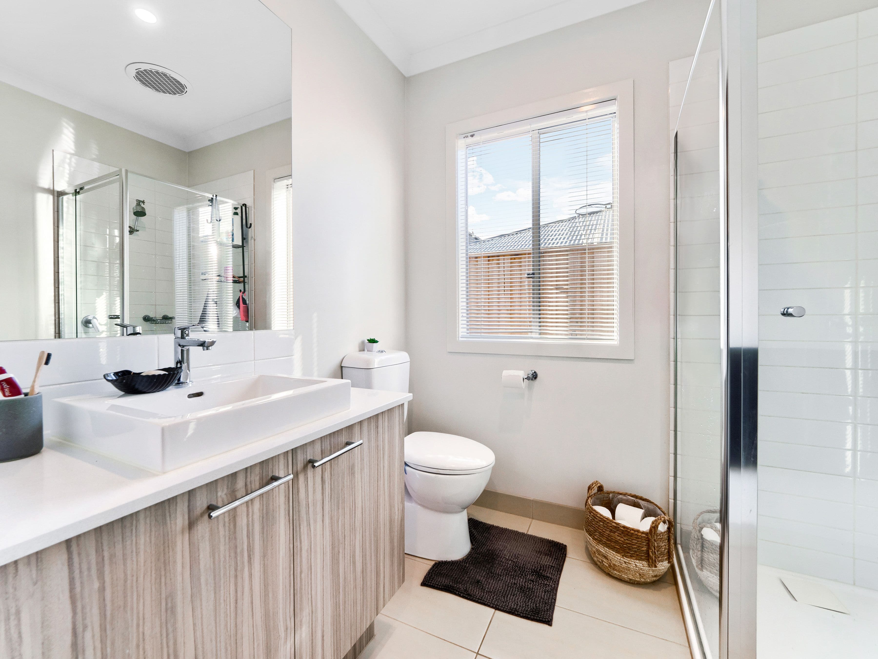 5 Panther Close, Clyde North VIC 3978, Clyde North - Thumbnail 3