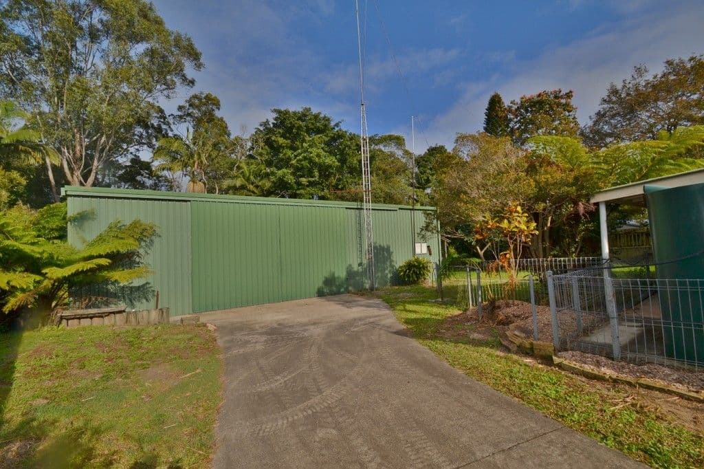 9 Coochin Hills Drive, Beerwah QLD 4519, Beerwah - Thumbnail 2