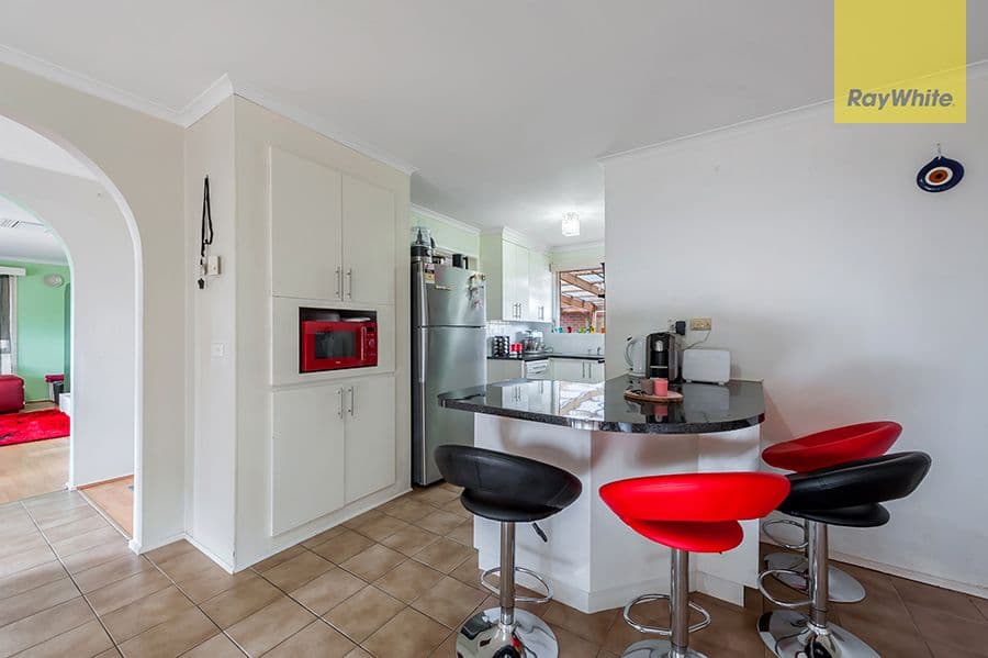 3 Langdon Crescent, Craigieburn VIC 3064, Craigieburn - Thumbnail 5