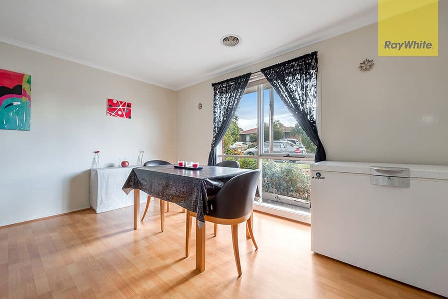 3 Langdon Crescent, Craigieburn VIC 3064, Craigieburn - Thumbnail 6