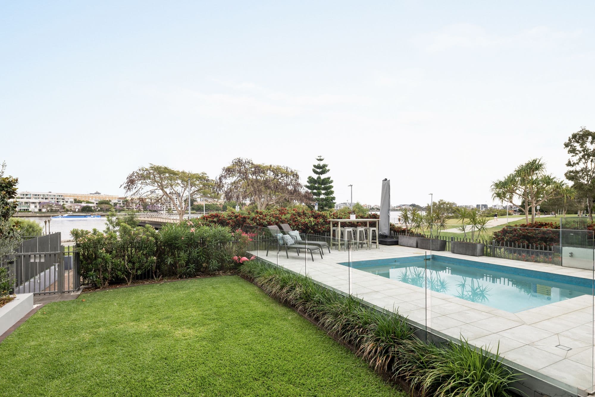 17 Waterline Crescent, Bulimba QLD 4171, Bulimba - Thumbnail 2