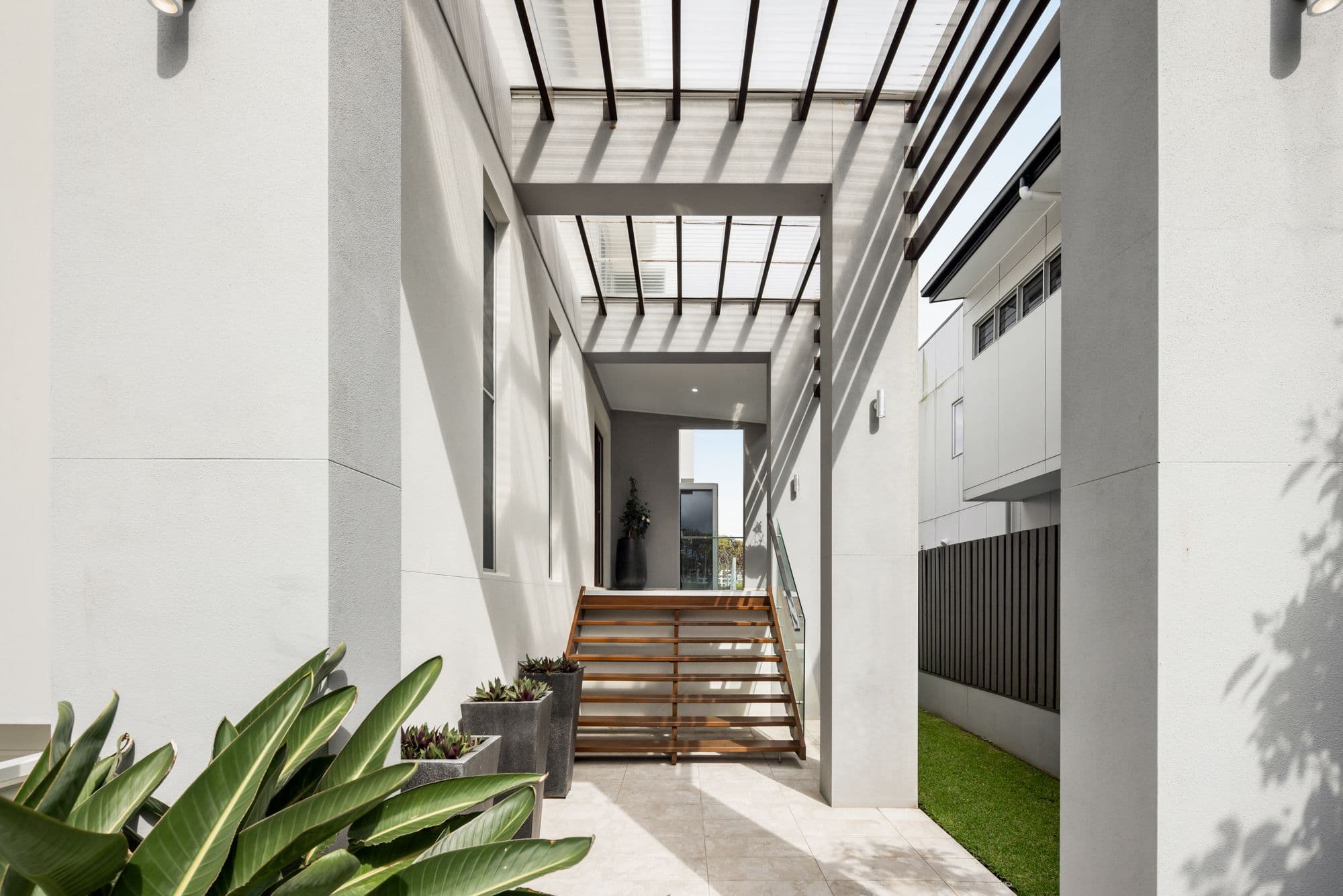 17 Waterline Crescent, Bulimba QLD 4171, Bulimba - Thumbnail 5