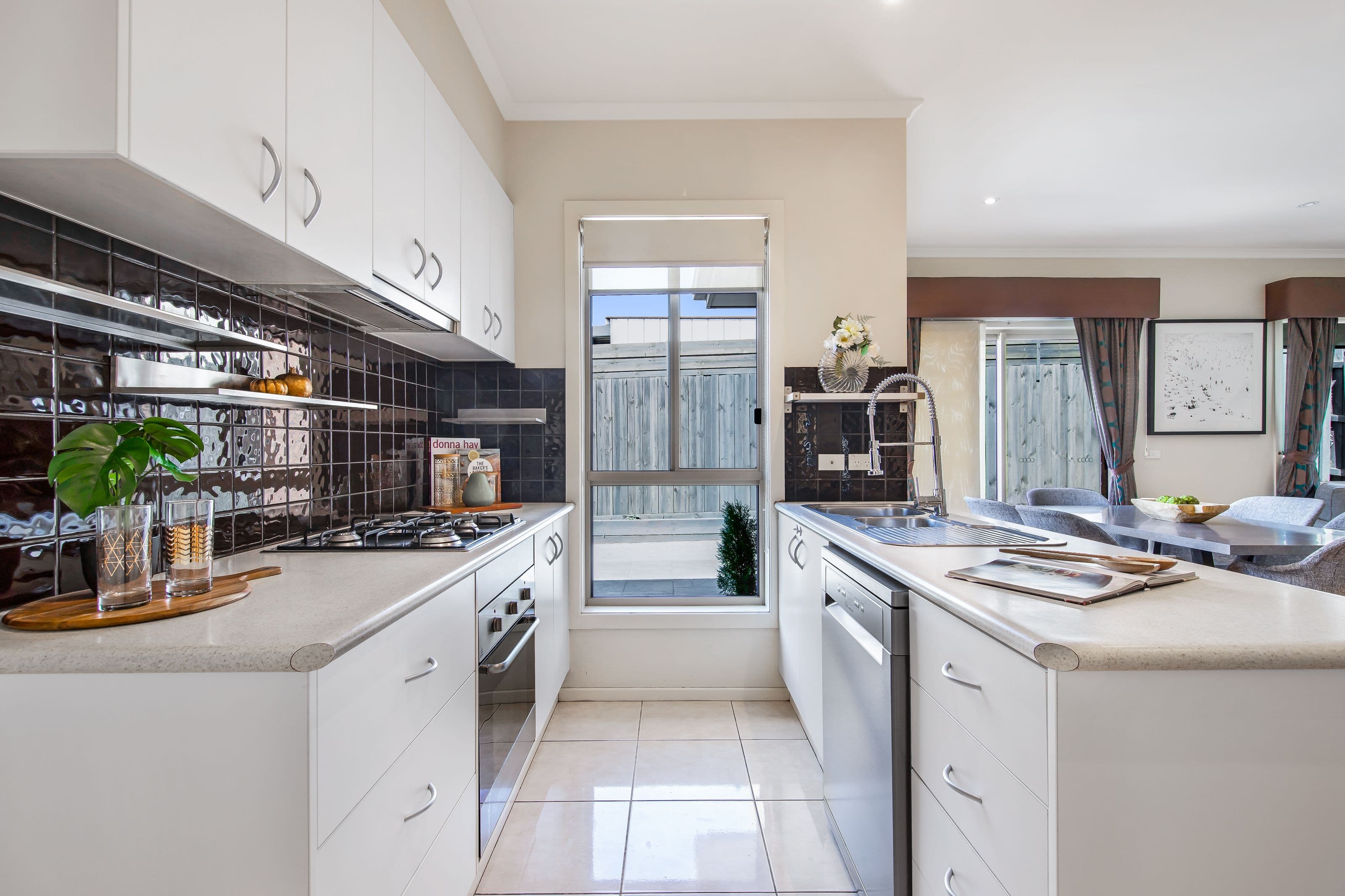 18 Carmichael Road, Oakleigh East VIC 3166, Oakleigh East - Thumbnail 4