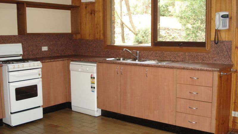 1  Simmons Street, TECOMA VIC 3160, Tecoma - Thumbnail 2