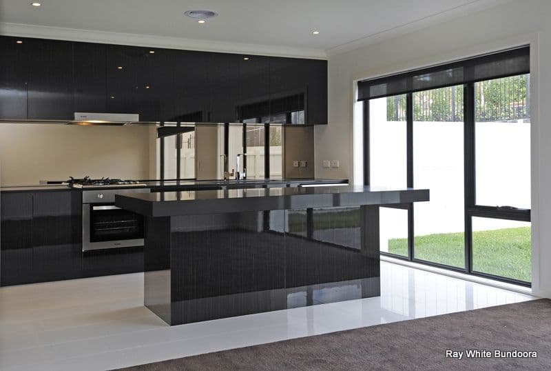 6 Greenwich Crescent, Bundoora VIC 3083, Bundoora - Thumbnail 2