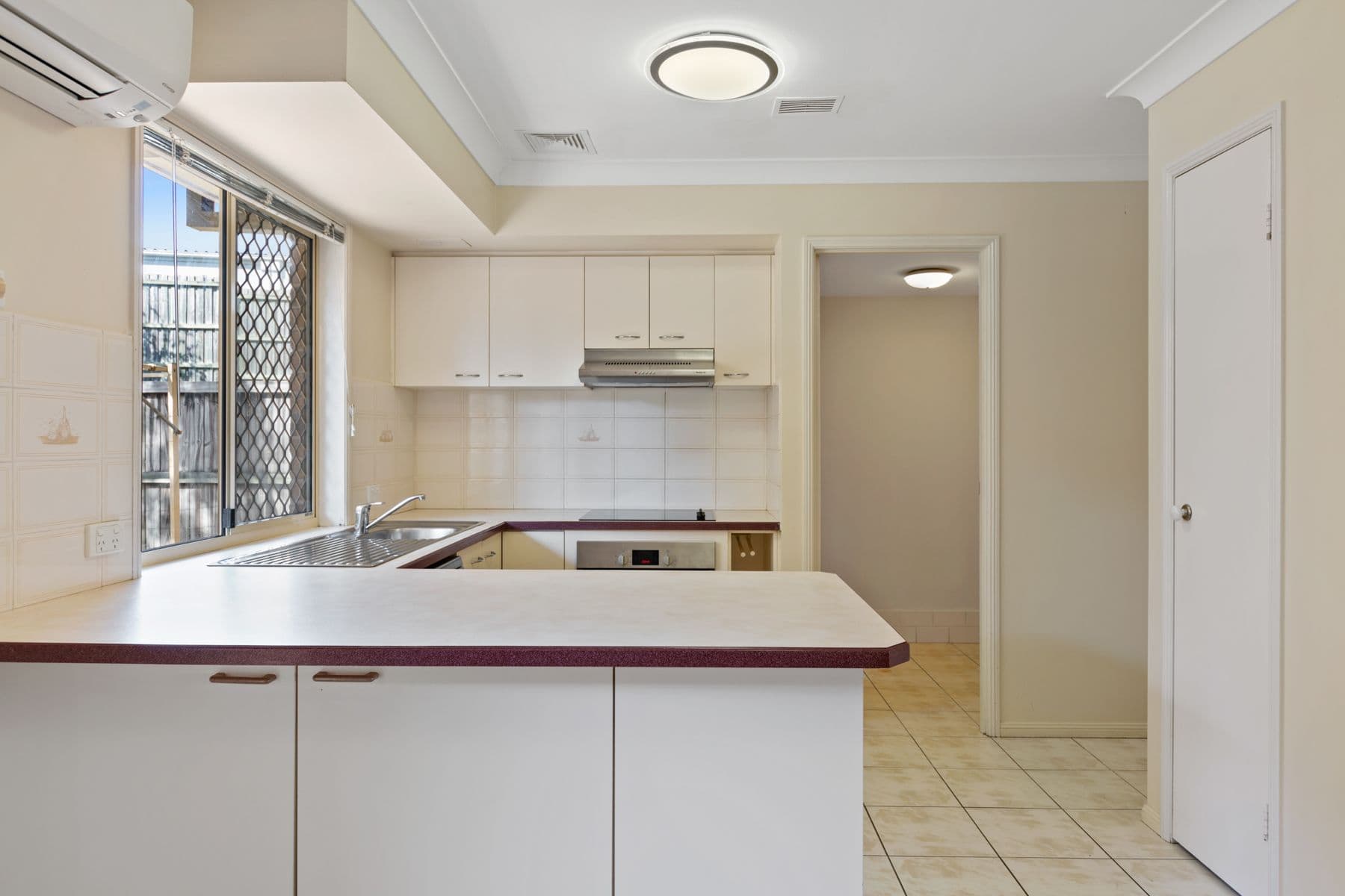 63 Bowen Street, Capalaba QLD 4157, Capalaba - Thumbnail 7
