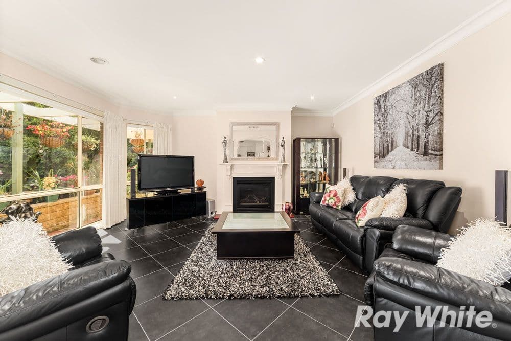 36 Westwood Drive, Mill Park VIC 3082, Mill Park - Thumbnail 2