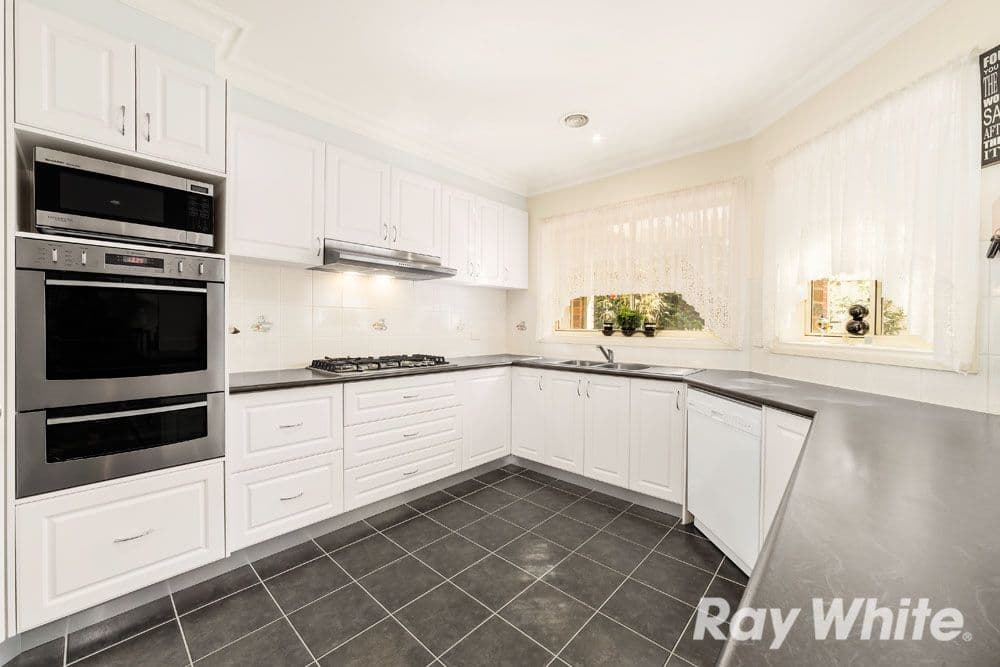 36 Westwood Drive, Mill Park VIC 3082, Mill Park - Thumbnail 4