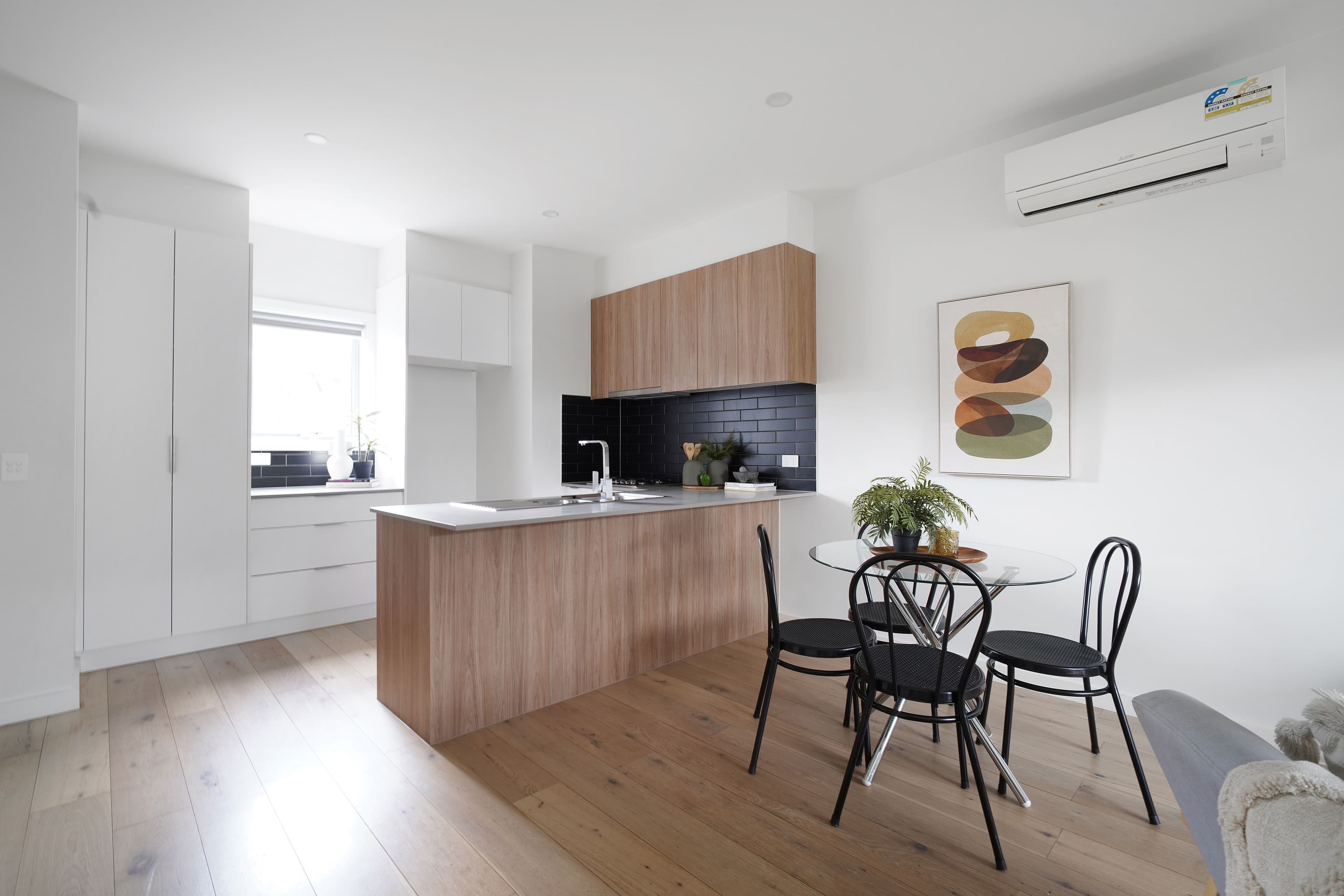 17 Nicholson Avenue, Reservoir VIC 3073, Reservoir - Thumbnail 2
