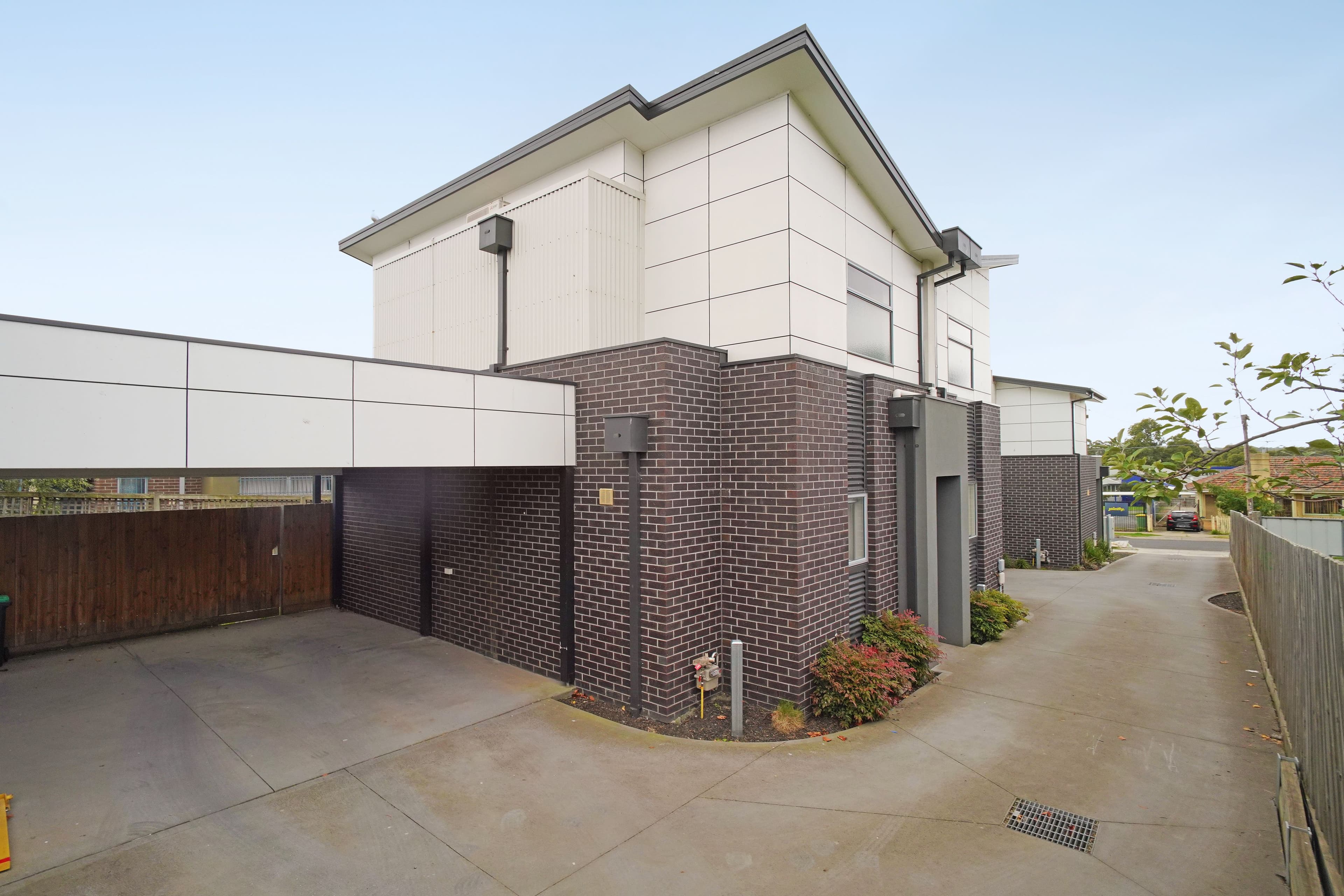 17 Nicholson Avenue, Reservoir VIC 3073, Reservoir - Thumbnail 8