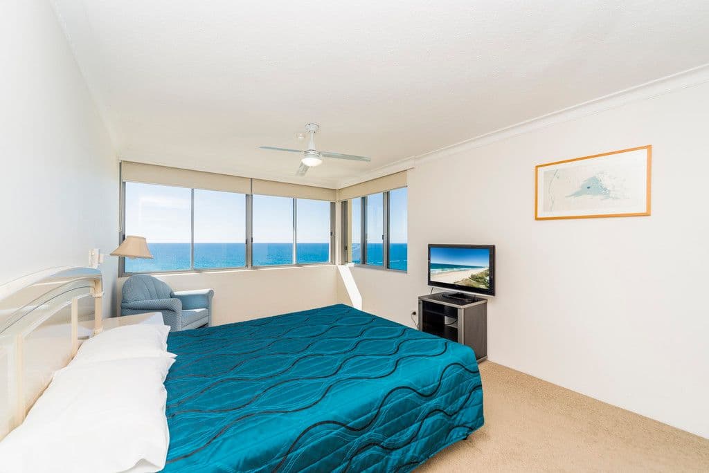 32 'Berkeley On The Beach' 25 Northcliffe Terrace, Surfers Paradise QLD 4217, Surfers Paradise - Thumbnail 7