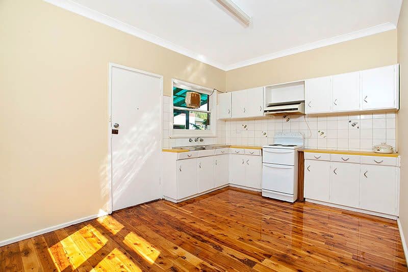 33 Cassia Street, BARRACK HEIGHTS NSW 2528, Barrack Heights - Thumbnail 5