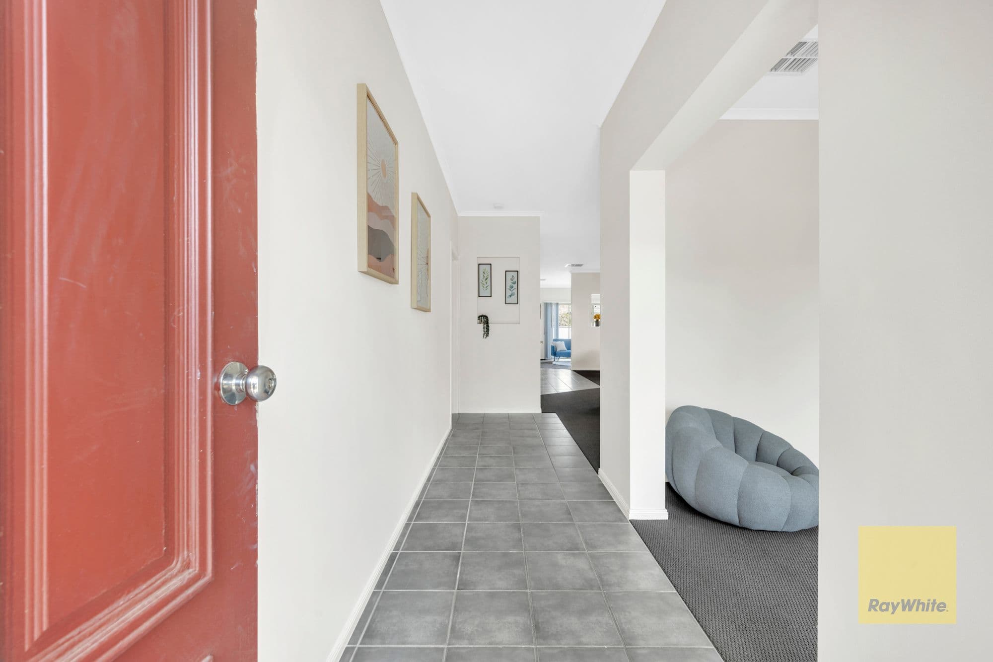 29 Sumner Crescent, Point Cook VIC 3030, Point Cook - Thumbnail 2