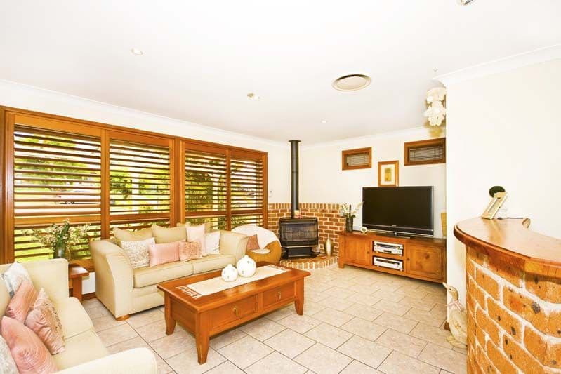 3 Wallaby Close, BOSSLEY PARK NSW 2176, Bossley Park - Thumbnail 2